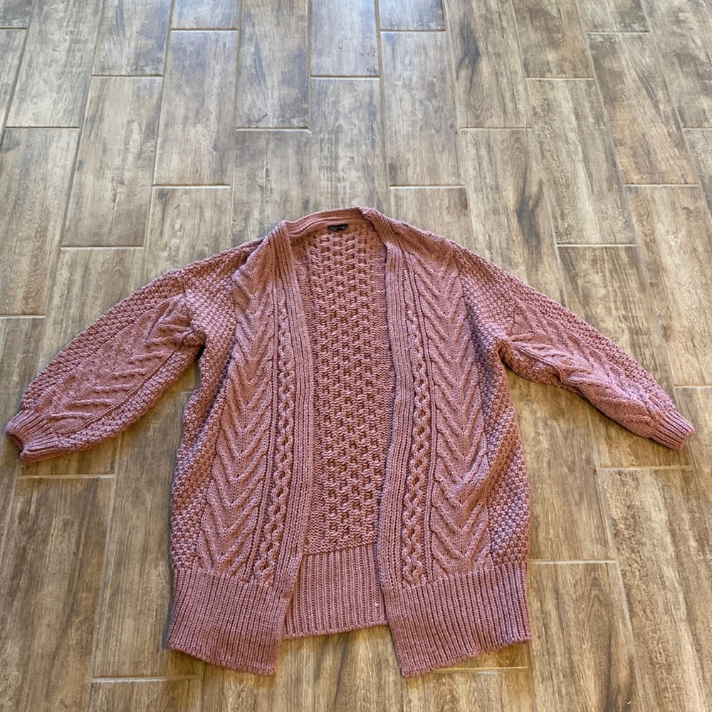 Oversized pink / blush sweater !